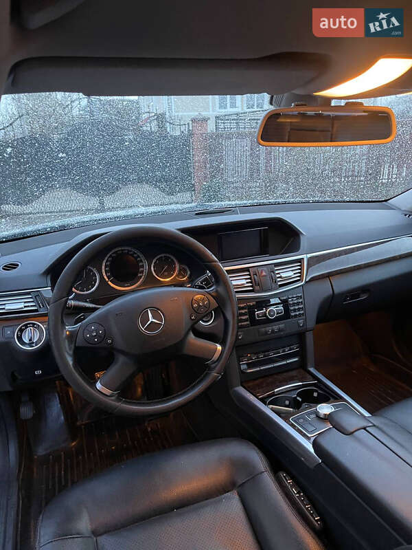 Універсал Mercedes-Benz E-Class 2012 в Івано-Франківську