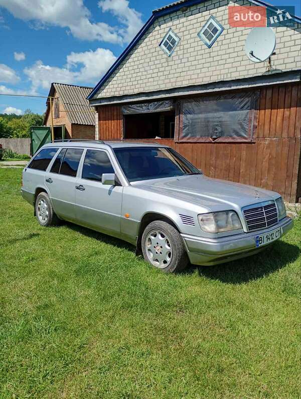Універсал Mercedes-Benz E-Class 1994 в Пирятині
