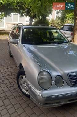 Універсал Mercedes-Benz E-Class 2000 в 
