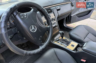 Катафалк Mercedes-Benz E-Class 2001 в 