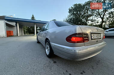 Седан Mercedes-Benz E-Class 2001 в 