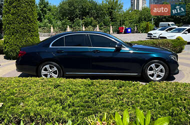 Седан Mercedes-Benz E-Class 2016 в 