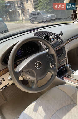 Седан Mercedes-Benz E-Class 2003 в Изюме
