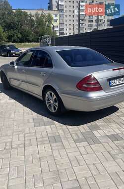 Седан Mercedes-Benz E-Class 2004 в 