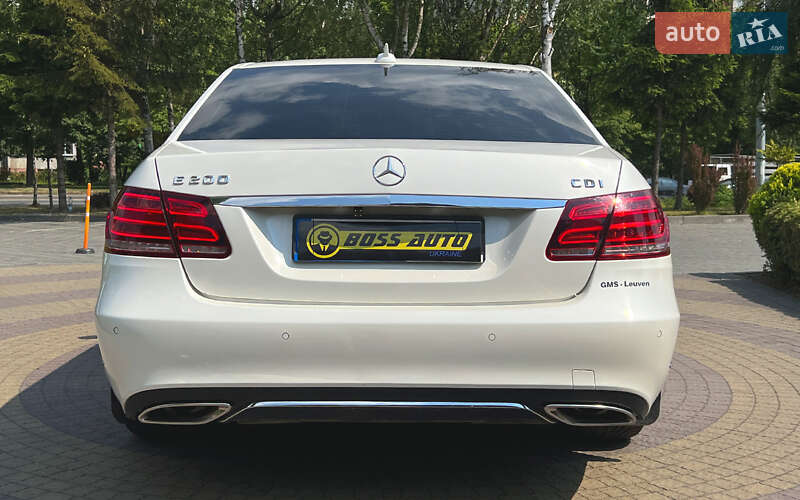 Седан Mercedes-Benz E-Class 2013 в Львове