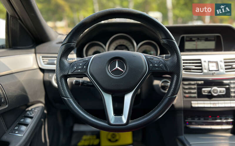 Седан Mercedes-Benz E-Class 2013 в Львове
