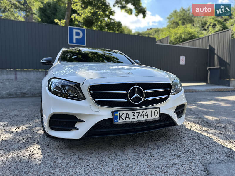 Седан Mercedes-Benz E-Class 2019 в Киеве