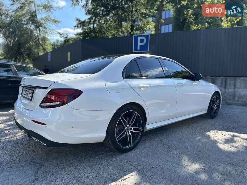 Седан Mercedes-Benz E-Class 2019 в Киеве