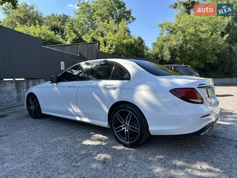 Седан Mercedes-Benz E-Class 2019 в Киеве