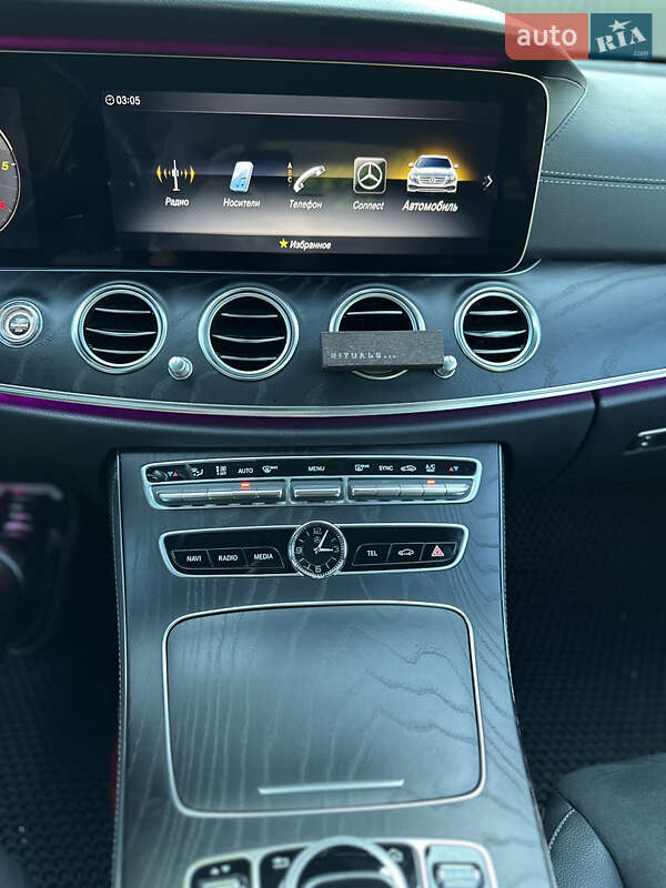 Седан Mercedes-Benz E-Class 2019 в Киеве