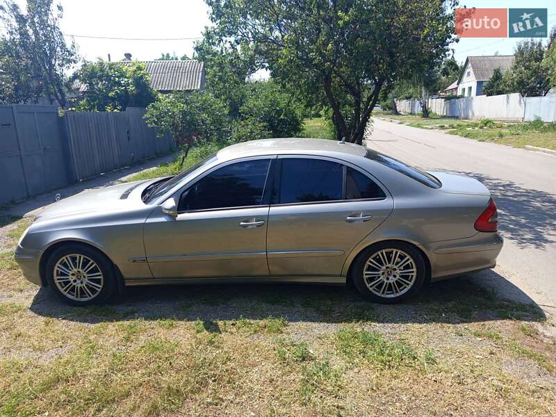 Седан Mercedes-Benz E-Class 2008 в Харкові