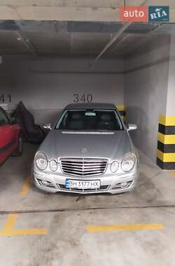 Седан Mercedes-Benz E-Class 2008 в 