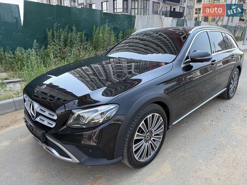 Универсал Mercedes-Benz E-Class 2018 в Киеве