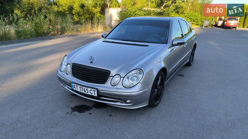 Седан Mercedes-Benz E-Class 2006 в Надворной