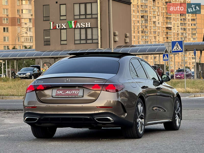 Седан Mercedes-Benz E-Class 2024 в Киеве