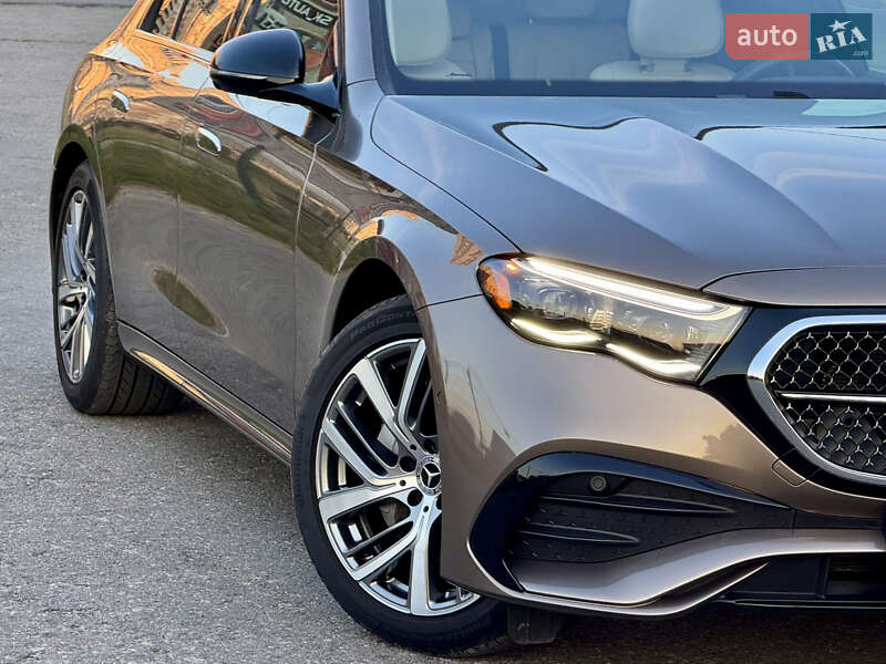 Седан Mercedes-Benz E-Class 2024 в Киеве