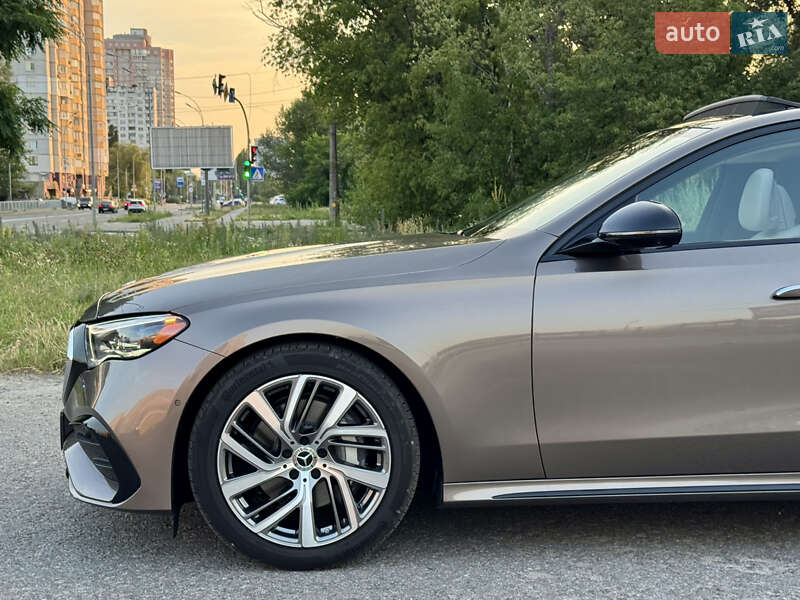 Седан Mercedes-Benz E-Class 2024 в Киеве
