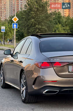 Седан Mercedes-Benz E-Class 2024 в 