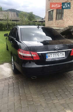 Седан Mercedes-Benz E-Class 2012 в 