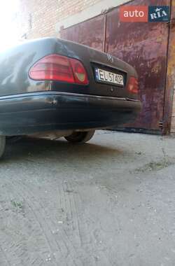 Седан Mercedes-Benz E-Class 1996 в 