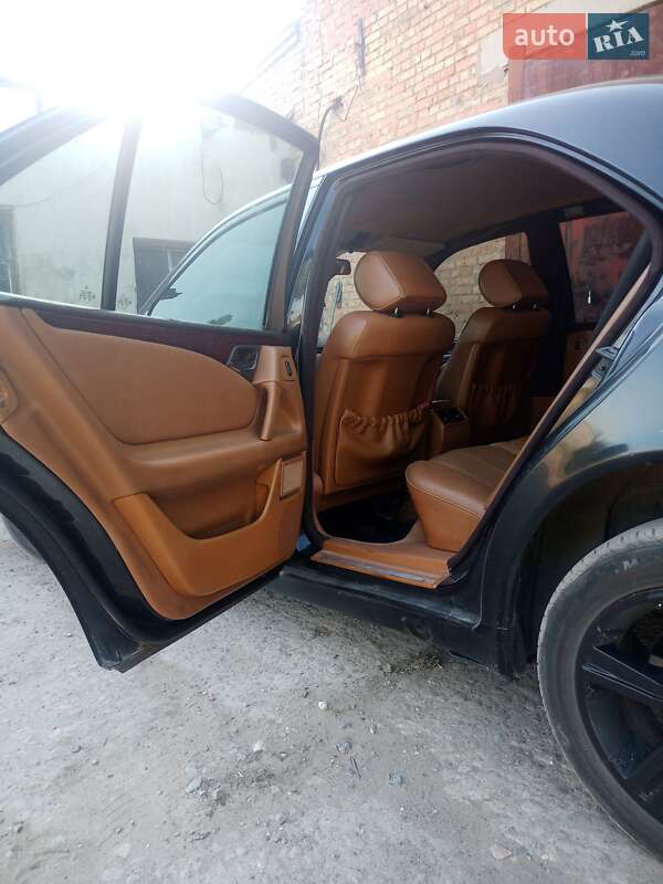 Седан Mercedes-Benz E-Class 1996 в Галициновом