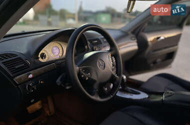 Седан Mercedes-Benz E-Class 2005 в 
