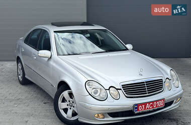 Седан Mercedes-Benz E-Class 2004 в Сарнах