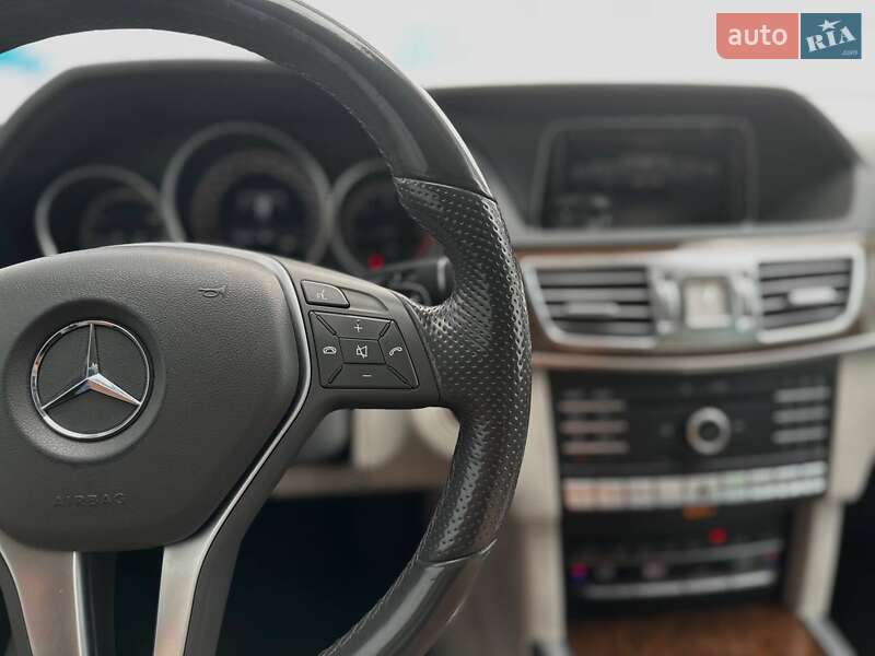 Седан Mercedes-Benz E-Class 2015 в Луцке