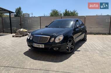 Седан Mercedes-Benz E-Class 2008 в 