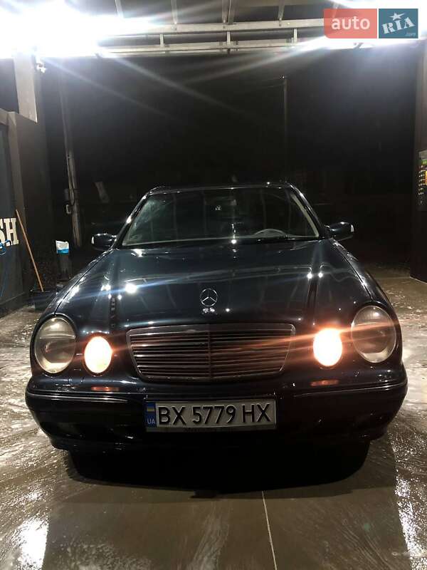 Седан Mercedes-Benz E-Class 2001 в Ярмолинцах