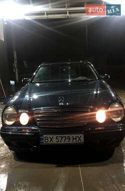 Седан Mercedes-Benz E-Class 2001 в 
