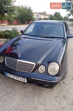 Седан Mercedes-Benz E-Class 2001 в Ярмолинцях