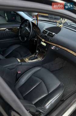 Седан Mercedes-Benz E-Class 2003 в 