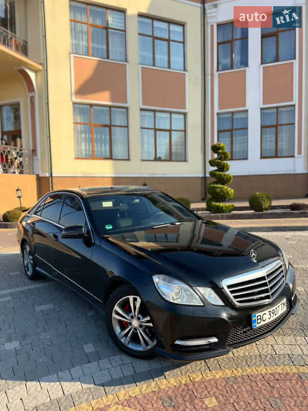 Седан Mercedes-Benz E-Class 2013 в Меденичах
