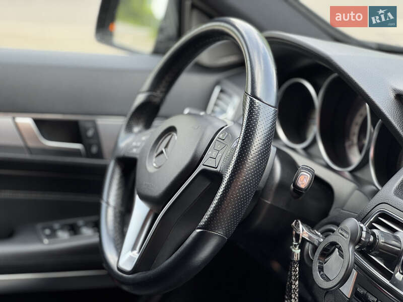 Купе Mercedes-Benz E-Class 2013 в Красилове