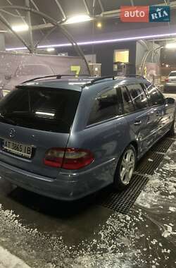Універсал Mercedes-Benz E-Class 2003 в 