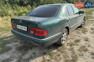 Седан Mercedes-Benz E-Class 1998 в 