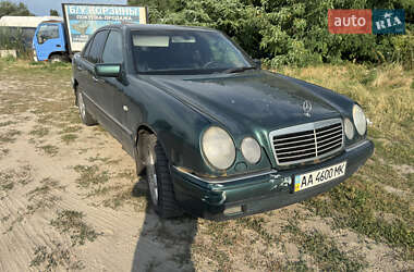 Седан Mercedes-Benz E-Class 1998 в 