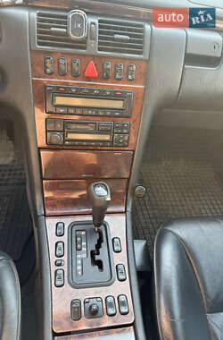 Седан Mercedes-Benz E-Class 1998 в 