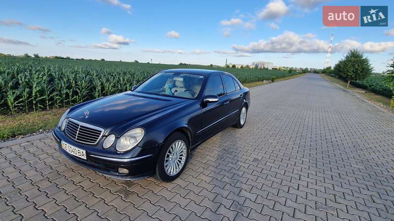 Седан Mercedes-Benz E-Class 2003 в Липовце