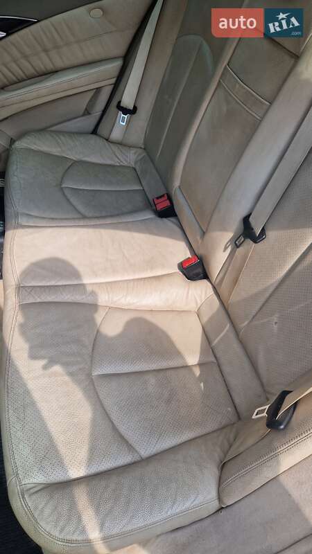 Седан Mercedes-Benz E-Class 2003 в Липовце