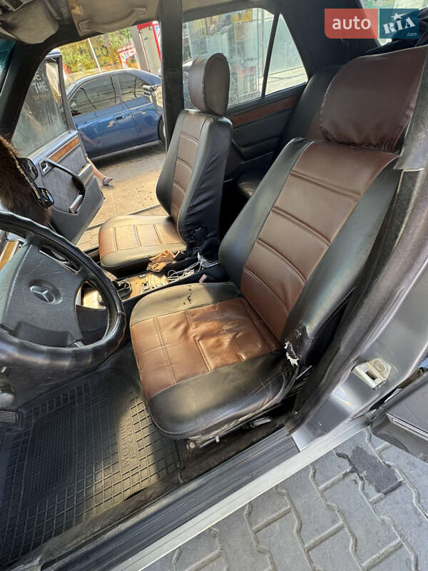 Седан Mercedes-Benz E-Class 1989 в Одессе