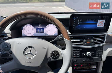 Седан Mercedes-Benz E-Class 2011 в Чернігові