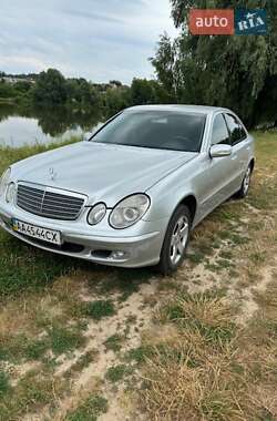 Седан Mercedes-Benz E-Class 2003 в Києві