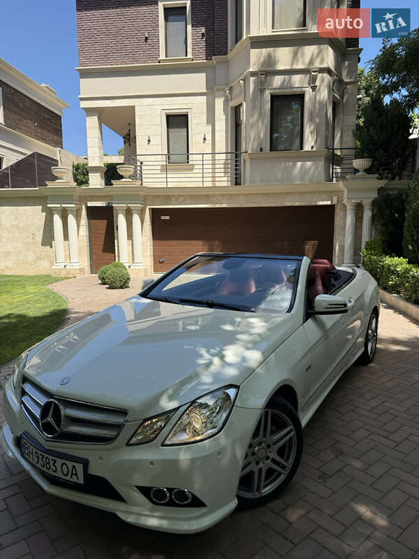 Кабриолет Mercedes-Benz E-Class 2011 в Одессе