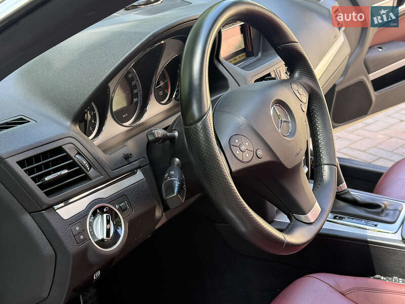 Кабриолет Mercedes-Benz E-Class 2011 в Одессе