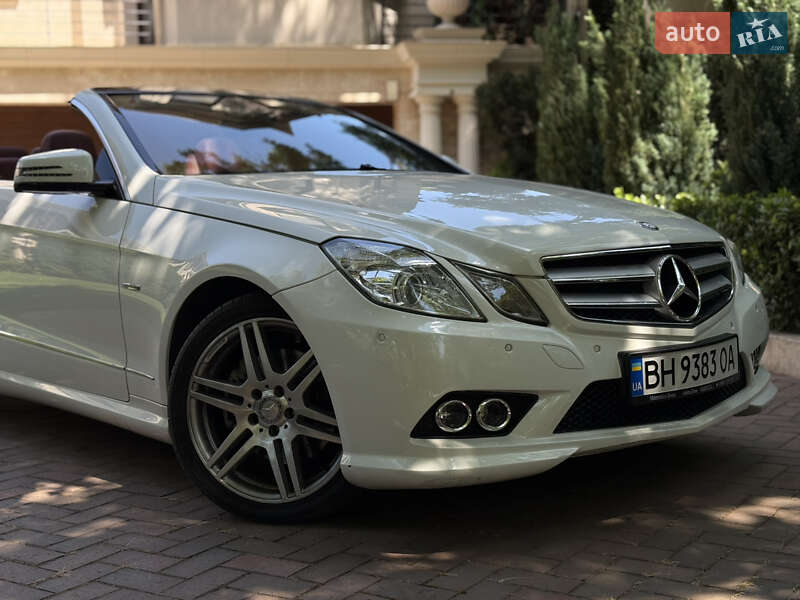 Кабриолет Mercedes-Benz E-Class 2011 в Одессе