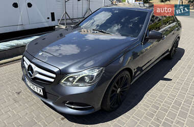 Седан Mercedes-Benz E-Class 2014 в 