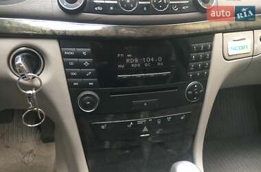 Седан Mercedes-Benz E-Class 2003 в 