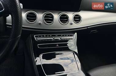 Седан Mercedes-Benz E-Class 2018 в 